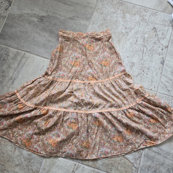 Dresses & Skirts - True vintage 70s cabbage rose patchwork skirt